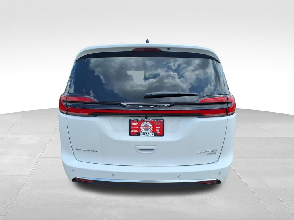 2027 Chrysler Pacifica PACIFICA LIMITED AWD