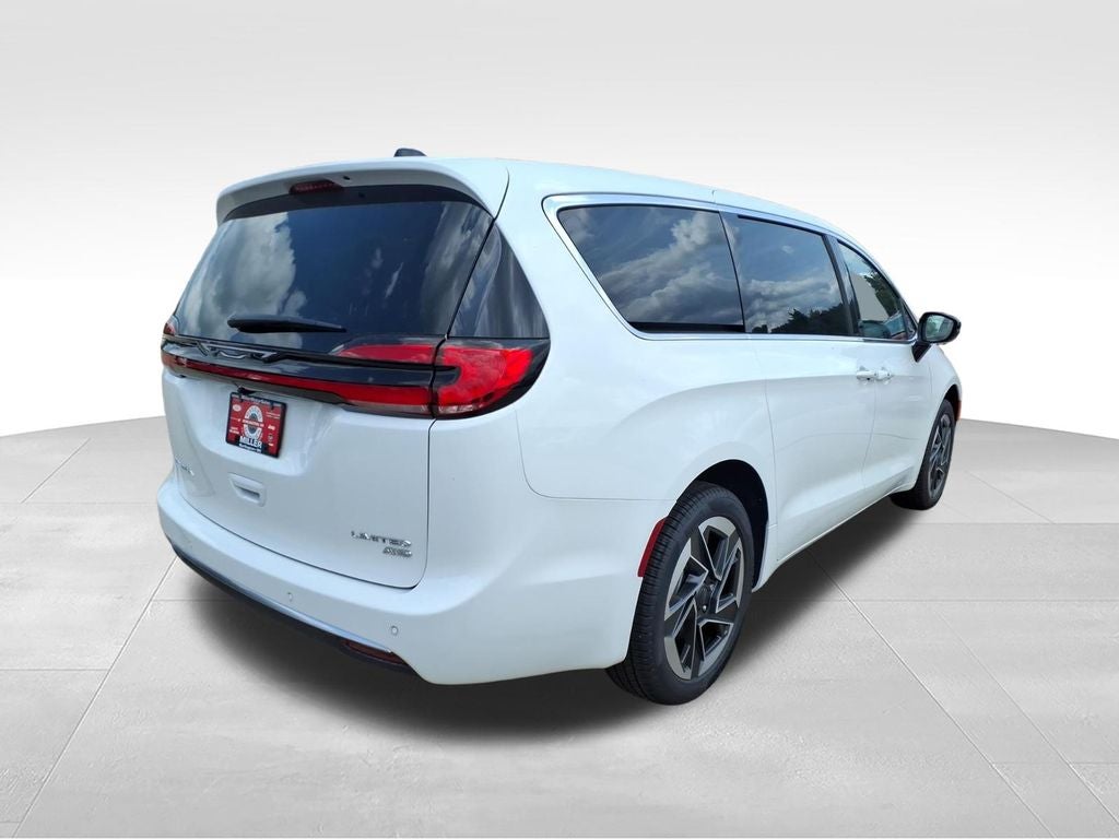 2027 Chrysler Pacifica PACIFICA LIMITED AWD