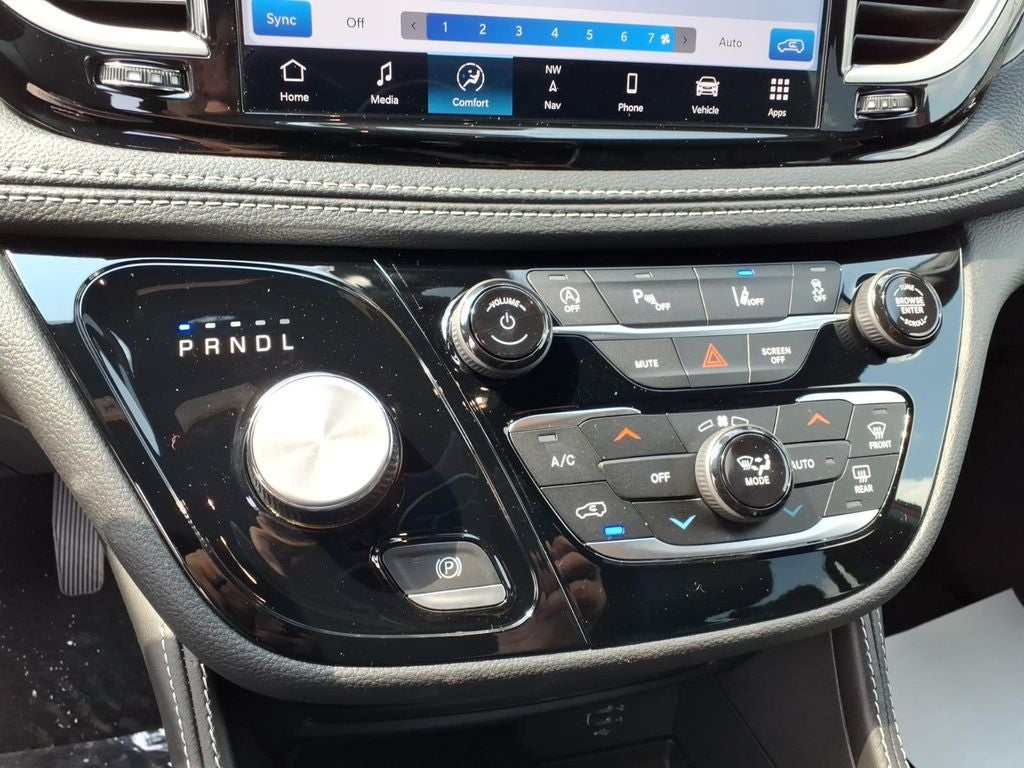 2027 Chrysler Pacifica PACIFICA LIMITED AWD