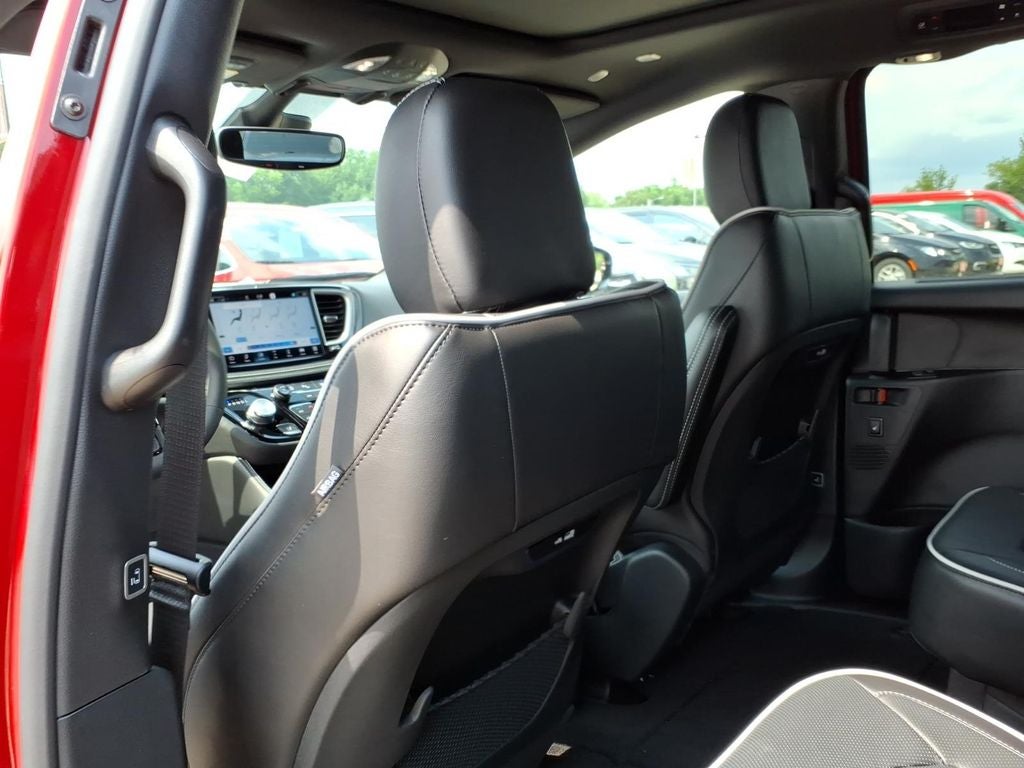 2027 Chrysler Pacifica PACIFICA LIMITED AWD