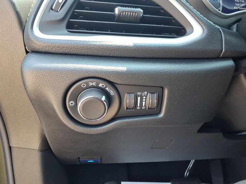 2027 Chrysler Pacifica PACIFICA LIMITED AWD