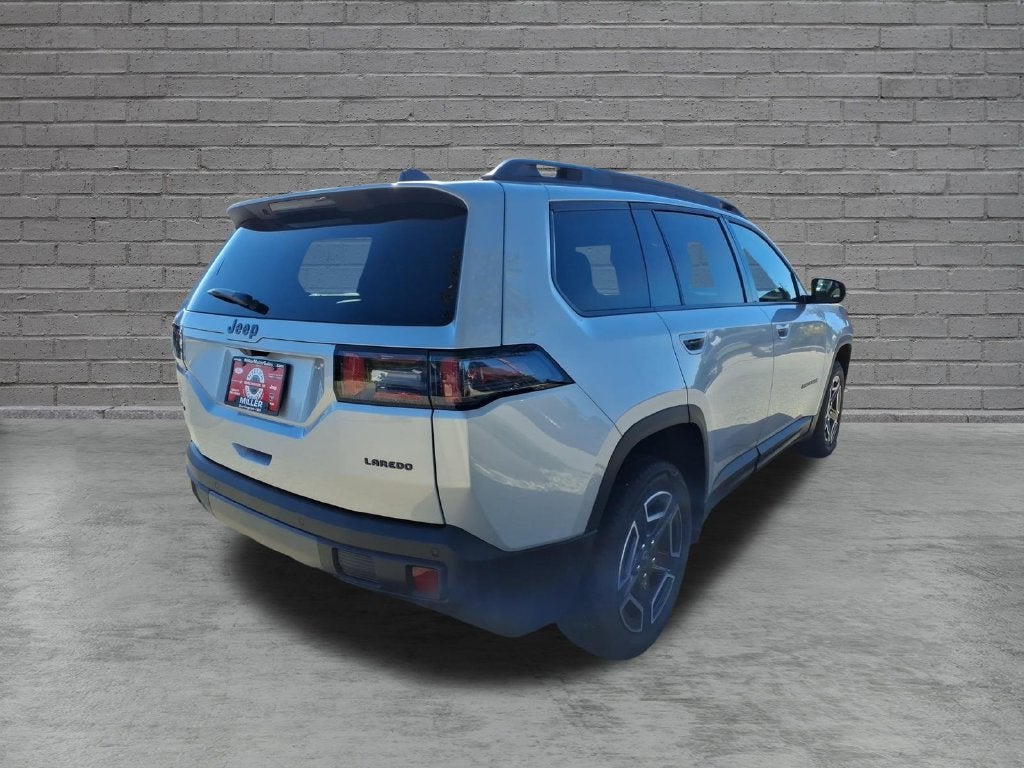 2026 Jeep Cherokee CHEROKEE LAREDO 4X4