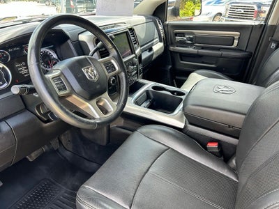 2018 RAM 3500 Laramie Crew Cab 4x4 6'4' Box