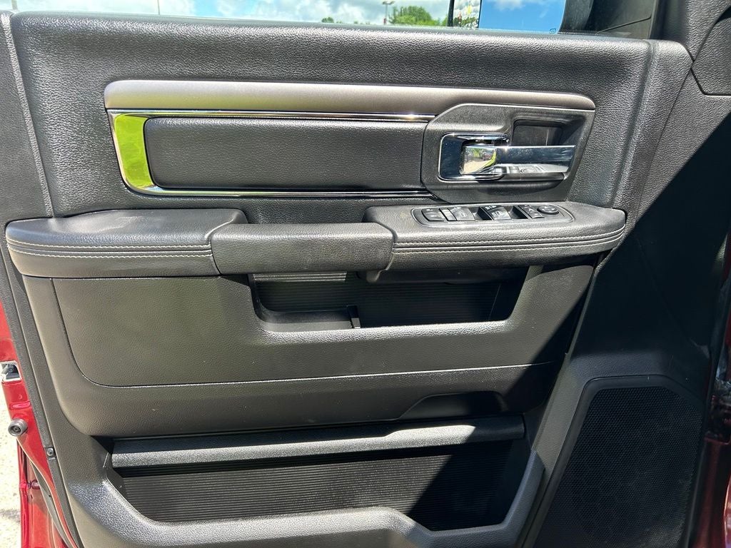 2018 RAM 3500 Laramie Crew Cab 4x4 6'4' Box