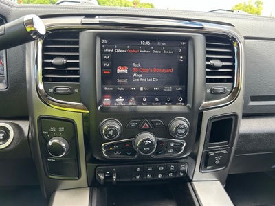 2018 RAM 3500 Laramie Crew Cab 4x4 6'4' Box
