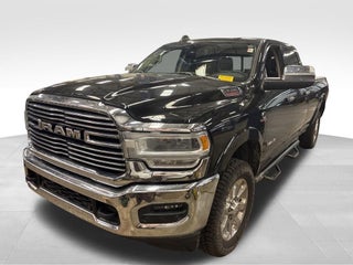 2020 RAM 3500 Laramie Crew Cab 4x4 8' Box