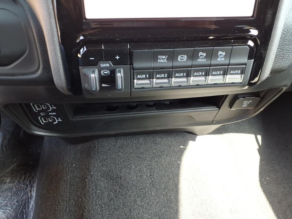 2026 RAM Ram 3500 RAM 3500 TRADESMAN CREW CAB 4X4 8' BOX