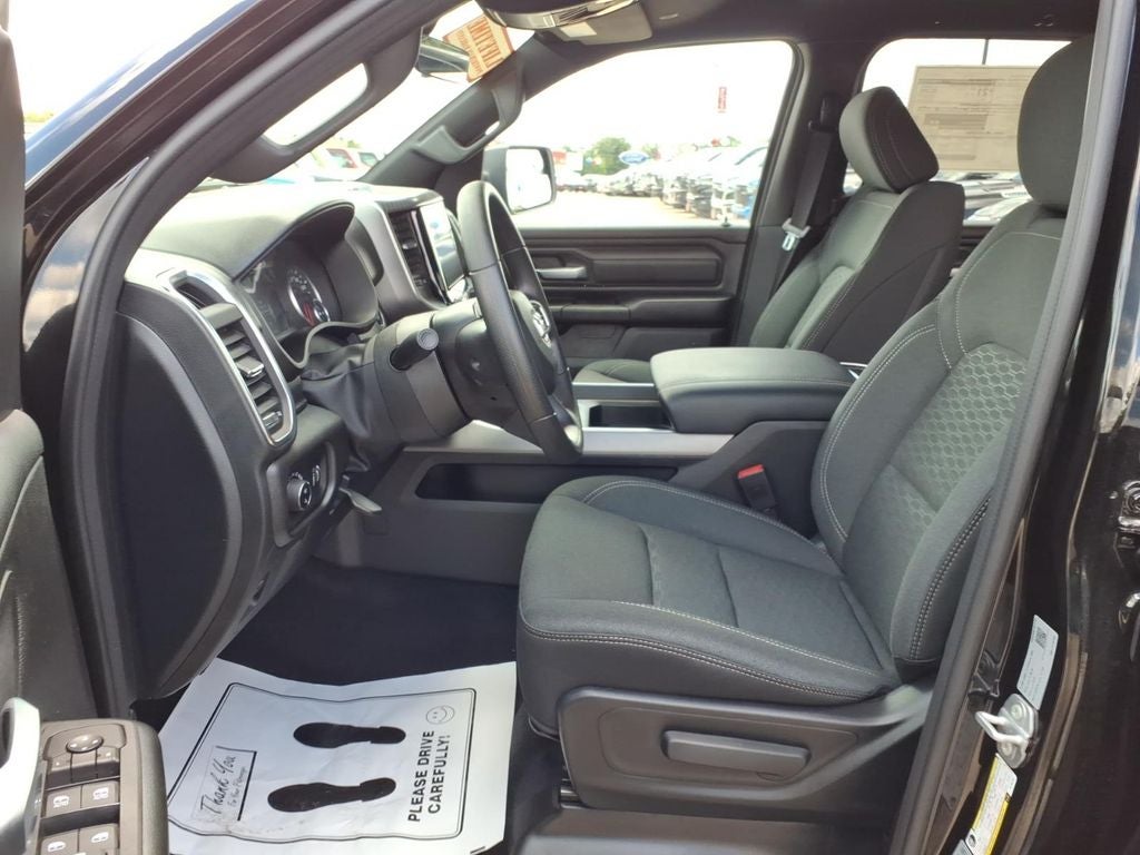 2026 RAM Ram 1500 RAM 1500 EXPRESS CREW CAB 4X4 5'7' BOX