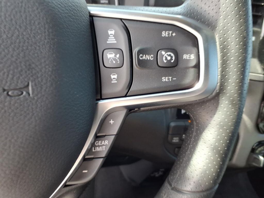 2026 RAM Ram 1500 RAM 1500 TRADESMAN CREW CAB 4X4 5'7' BOX