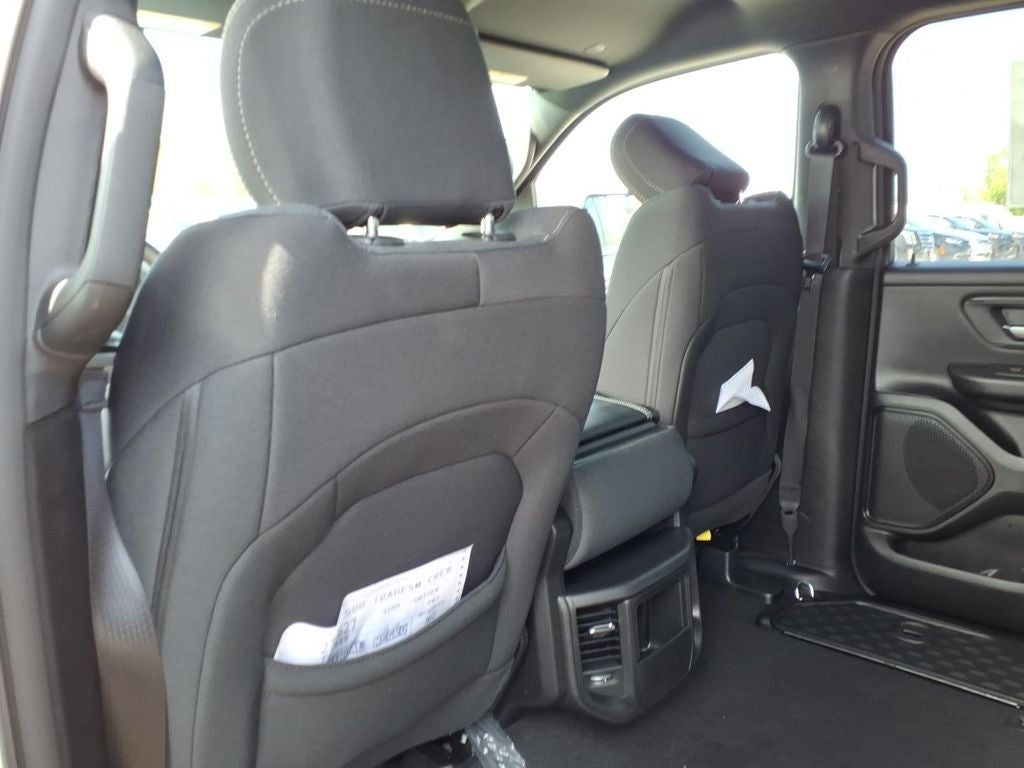 2026 RAM Ram 1500 RAM 1500 TRADESMAN CREW CAB 4X4 5'7' BOX