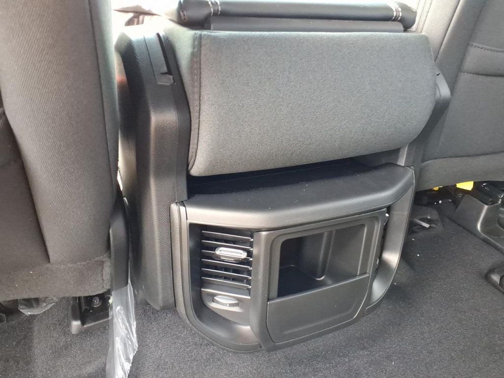 2026 RAM Ram 1500 RAM 1500 TRADESMAN CREW CAB 4X4 5'7' BOX