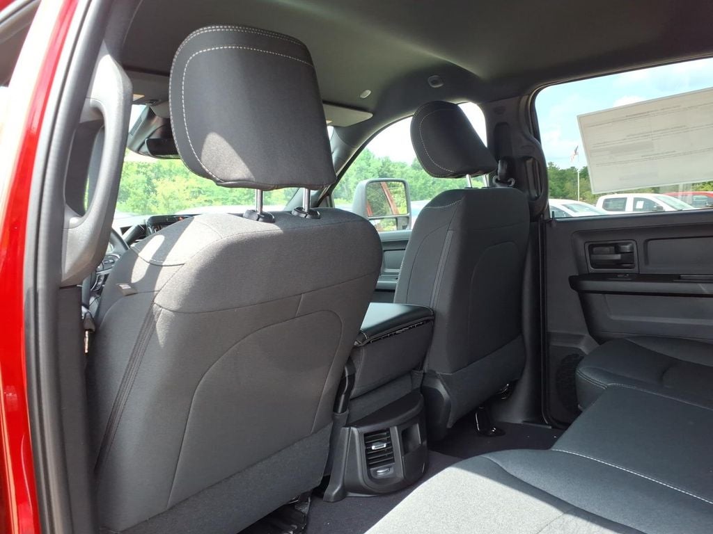 2026 RAM Ram 2500 RAM 2500 BLACK EXPRESS CREW CAB 4X4 6'4' BOX