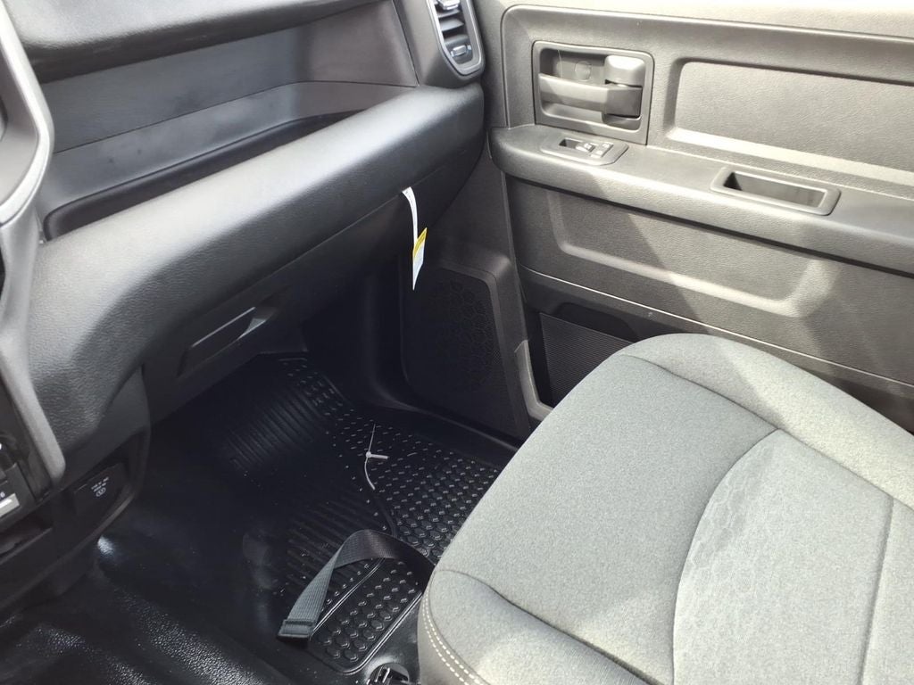 2026 RAM 2500 RAM 2500 TRADESMAN CREW CAB 4X4 8' BOX