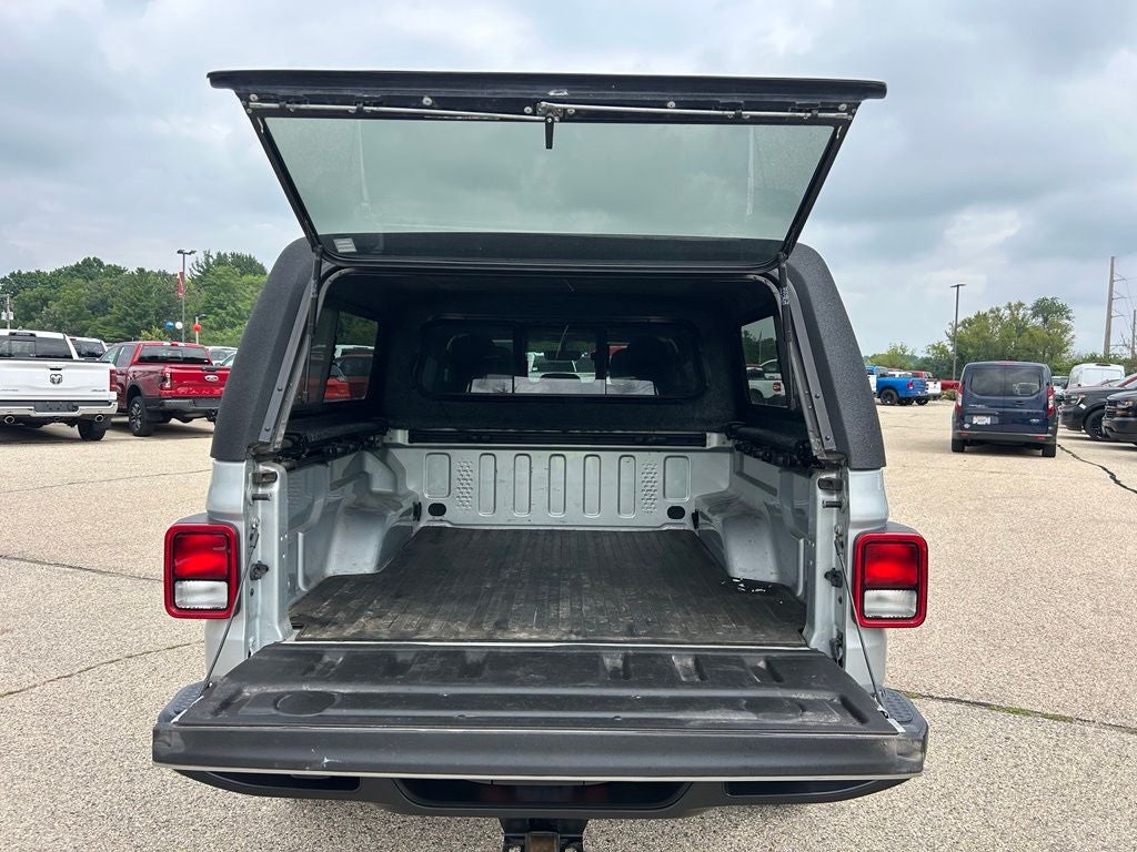 2022 Jeep Gladiator Willys