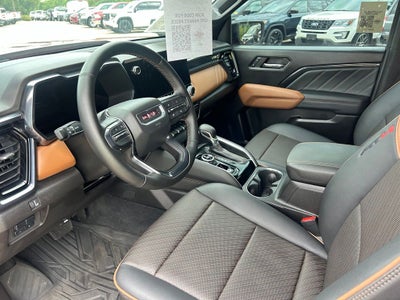 2024 GMC Canyon AT4