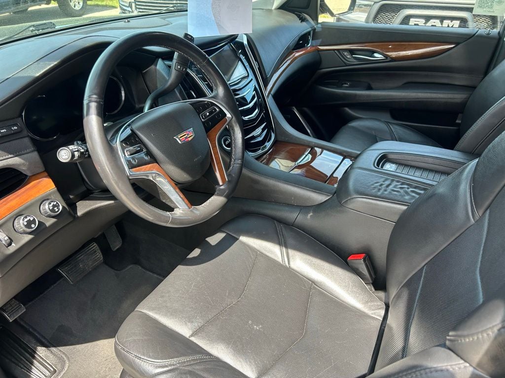 2018 Cadillac Escalade ESV Luxury