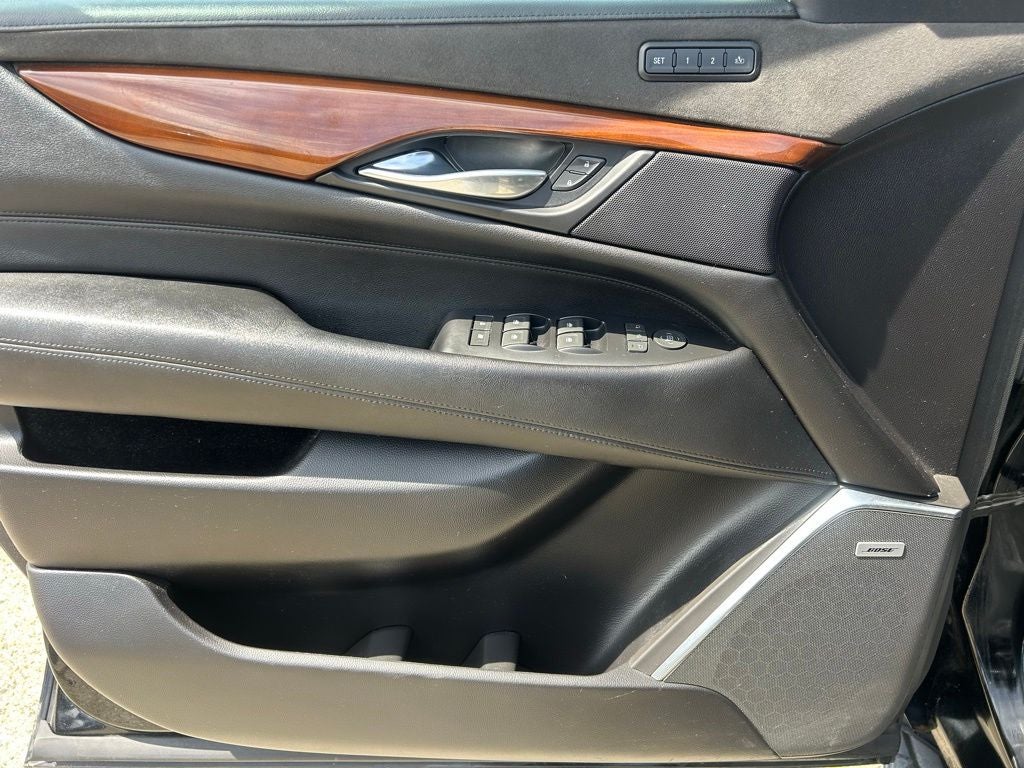 2018 Cadillac Escalade ESV Luxury