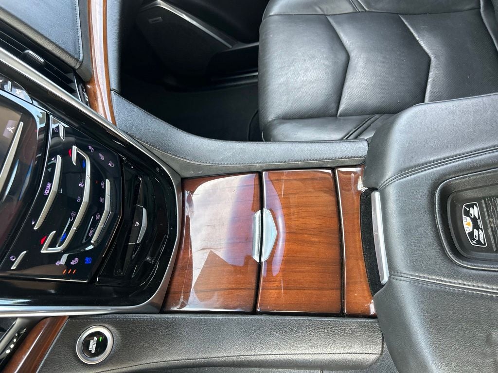2018 Cadillac Escalade ESV Luxury