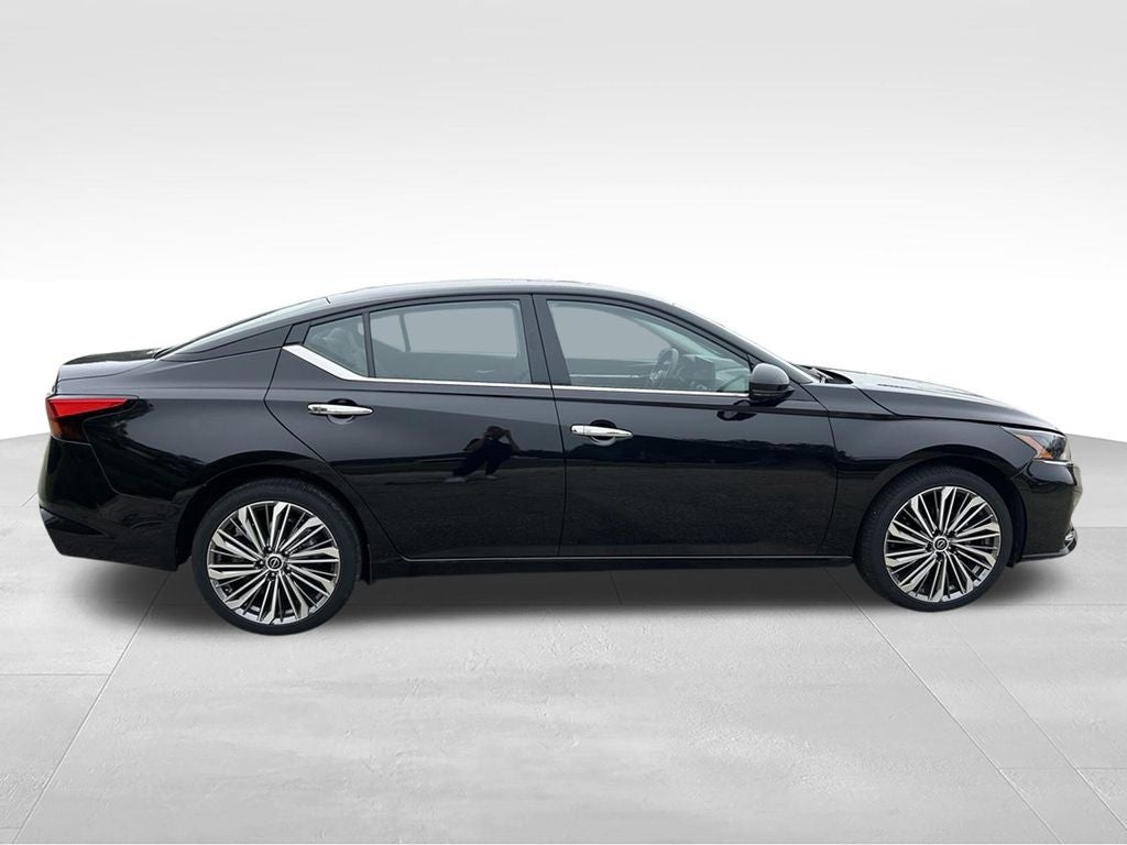 2025 Nissan Altima 2.5 SL