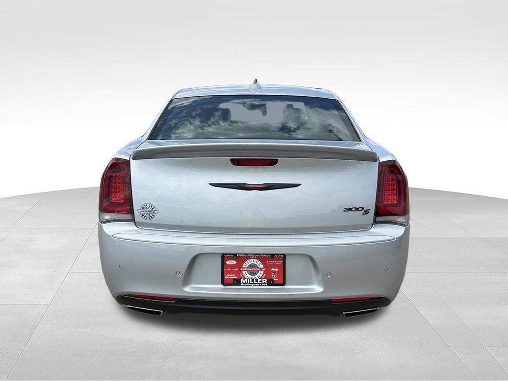 2023 Chrysler 300 S