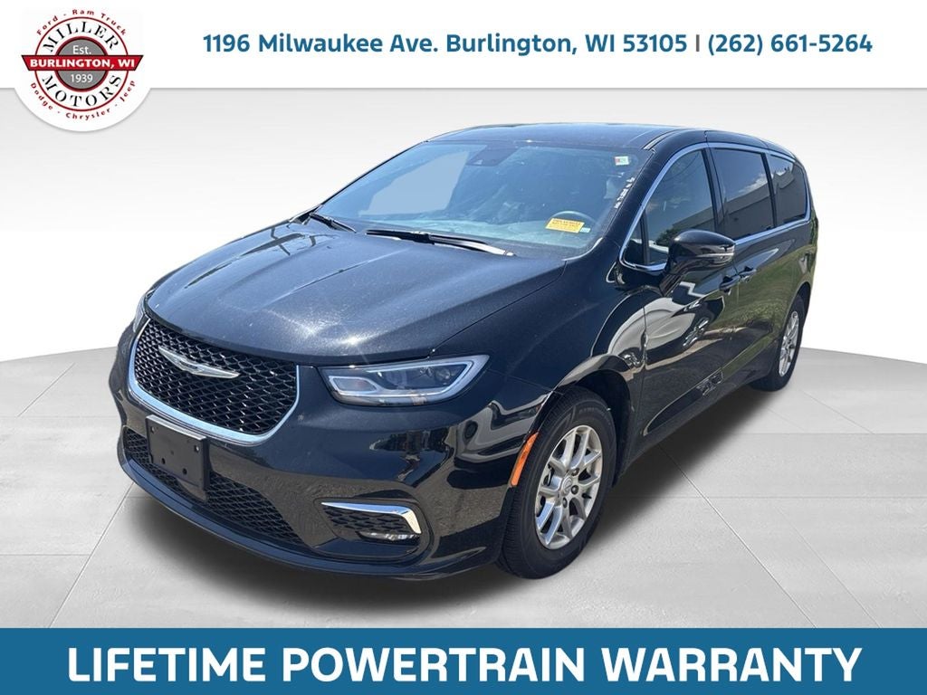 2026 Chrysler Pacifica Select