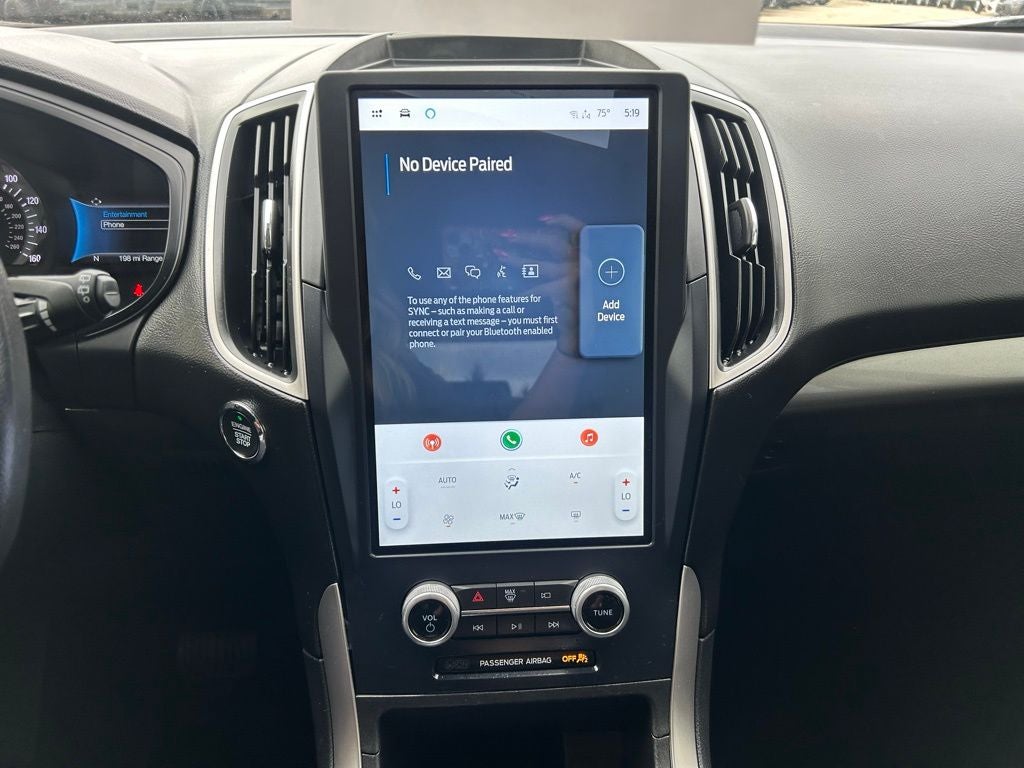 2022 Ford Edge SE