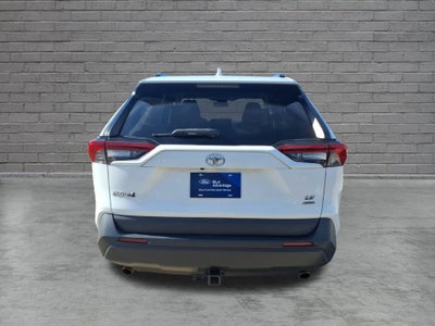 2020 Toyota RAV4 LE