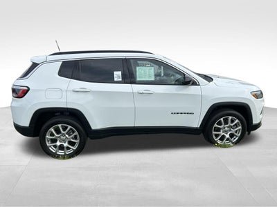 2023 Jeep Compass Latitude Lux