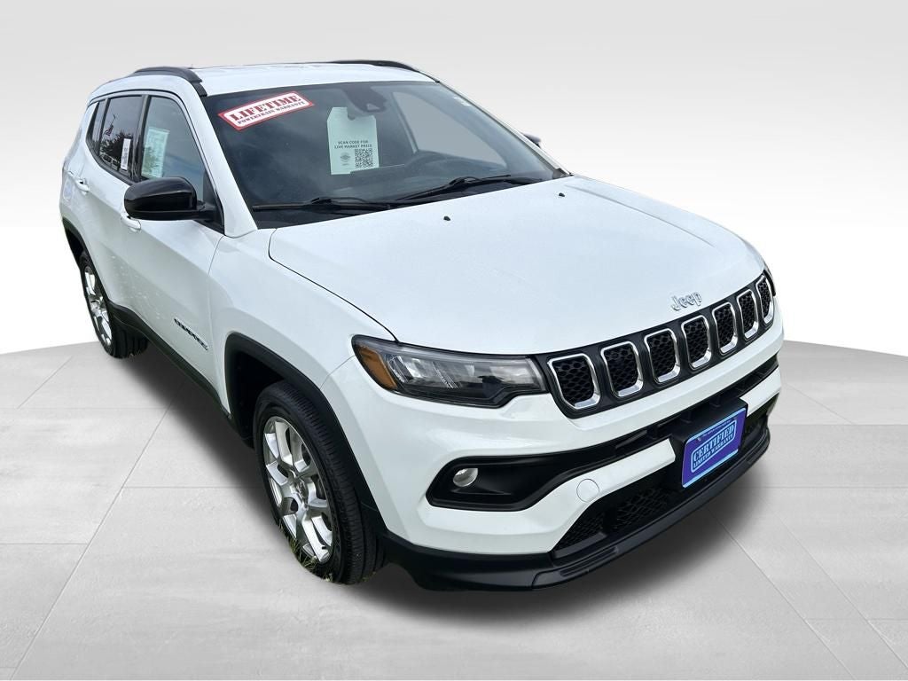 2023 Jeep Compass Latitude Lux