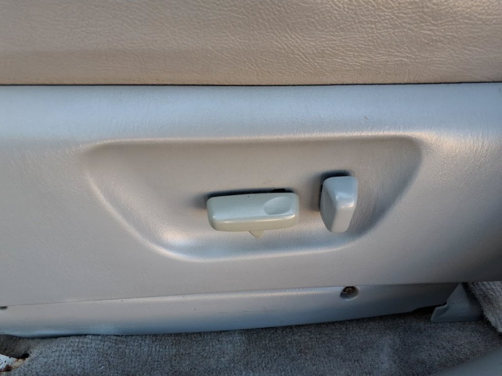2003 Toyota Sienna LE