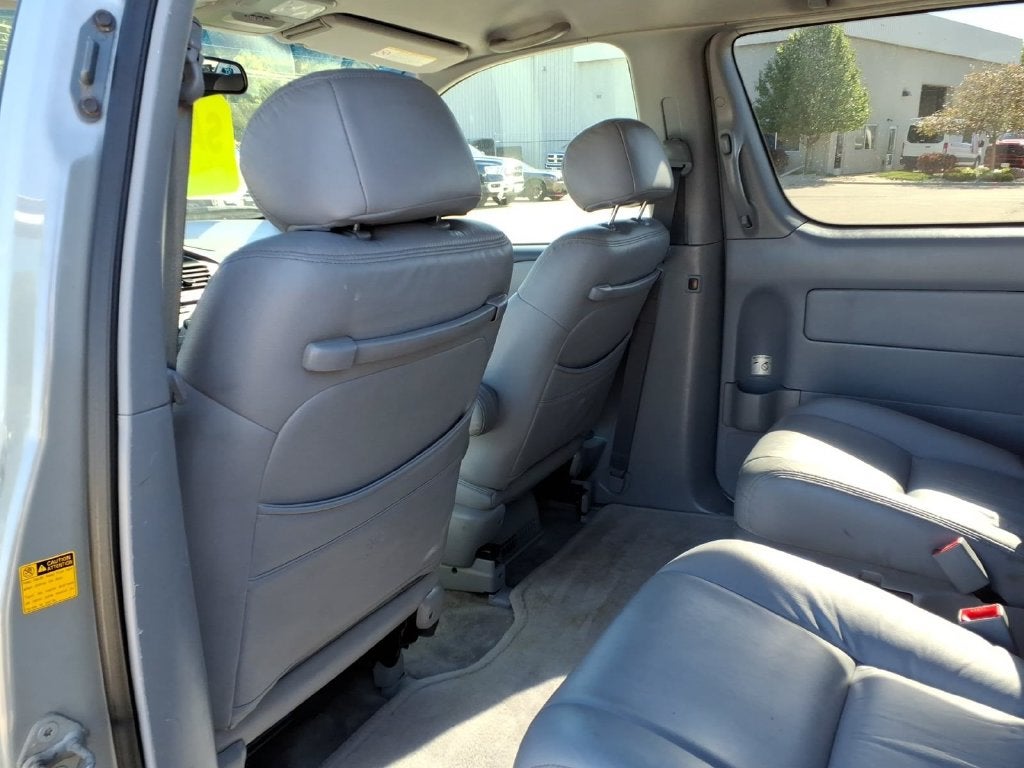 2003 Toyota Sienna LE