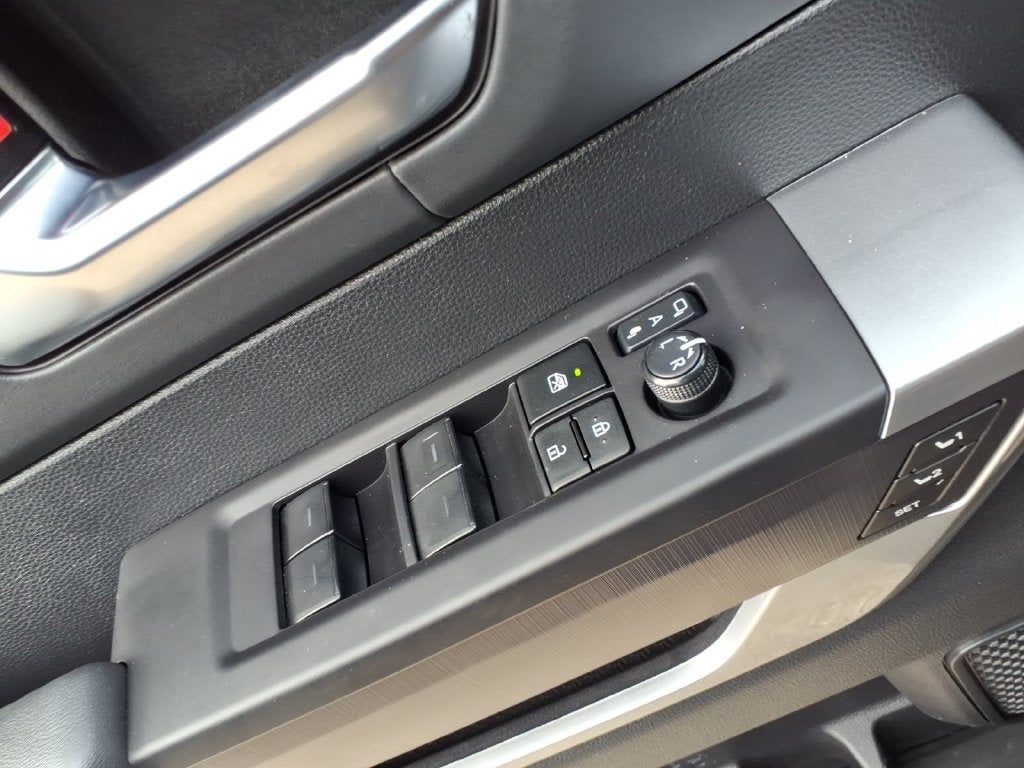 2023 Toyota Tundra Hybrid Platinum