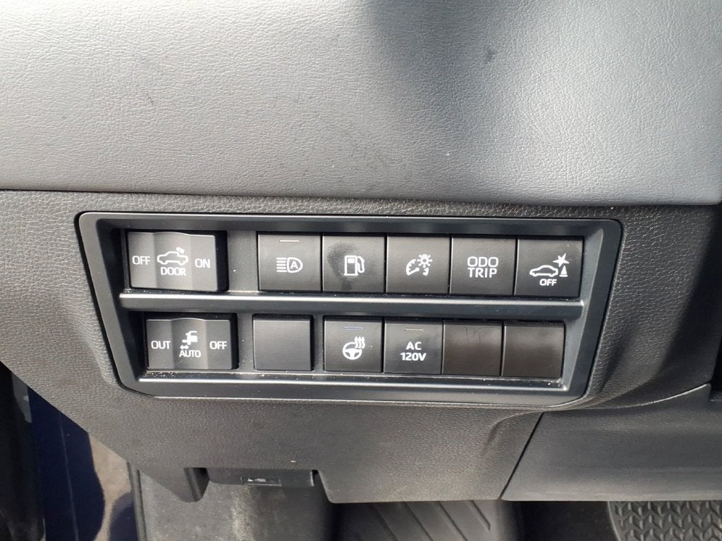 2023 Toyota Tundra Hybrid Platinum